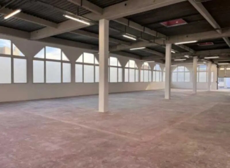 Flex in Aubervilliers for lease Building Photo- Image 1 of 5