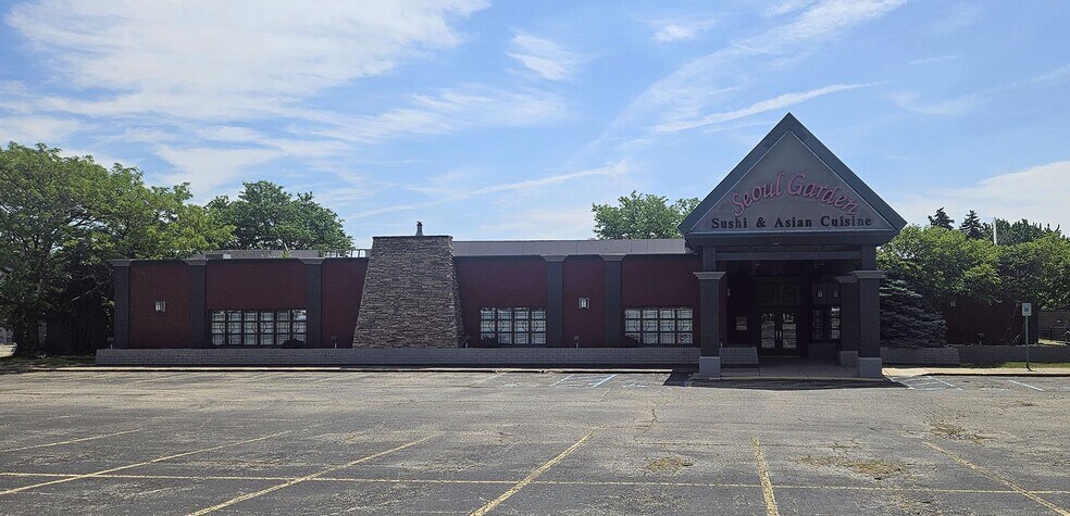3321 28th St SE, Grand Rapids, MI for lease - Primary Photo - Image 2 of 2