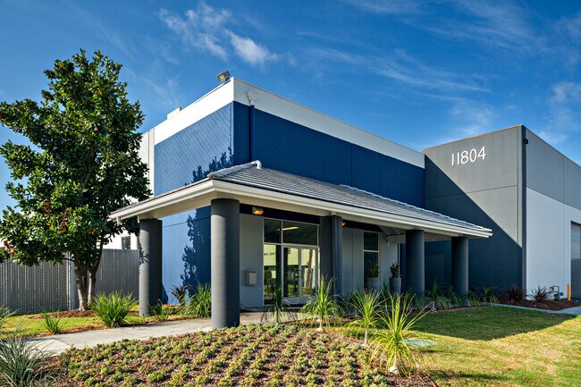 Plus de détails pour 11804 Wakeman St, Santa Fe Springs, CA - Industriel à vendre