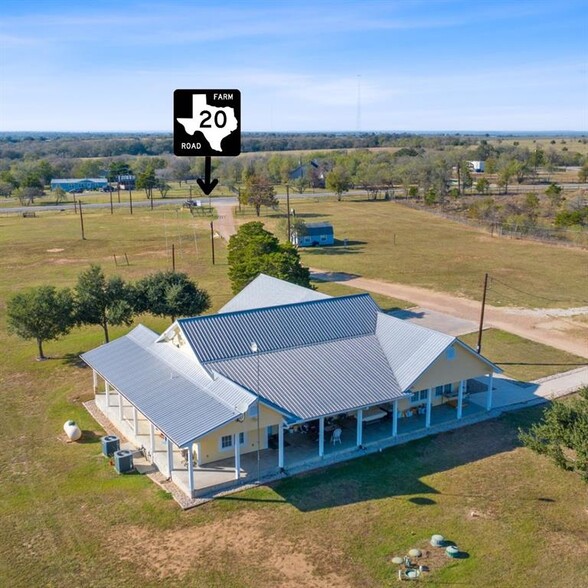 1133 FM 20, Cedar Creek, TX à vendre - Photo principale - Image 1 de 34