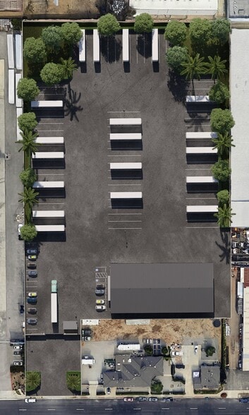 1633 S Campus Ave, Ontario, CA for lease - Building Photo - Image 2 of 3