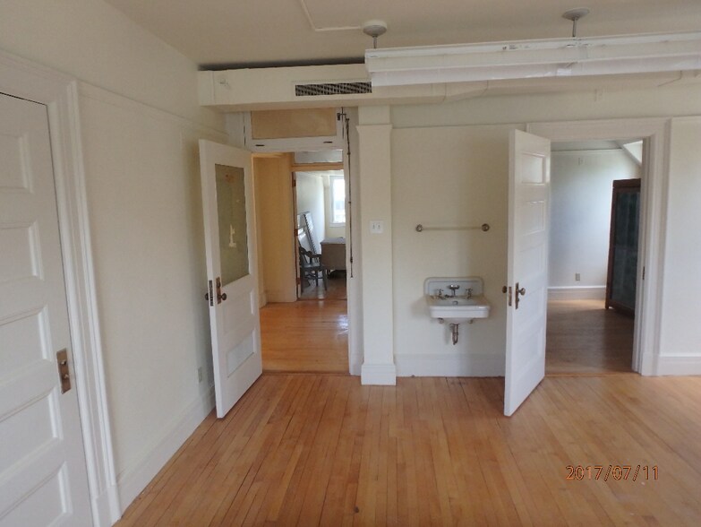 925 Main St, West Point, VA à louer - Photo intérieure - Image 2 de 5