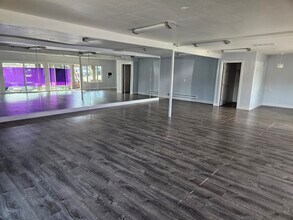 101-115 Scotts Valley Rd, Santa Cruz, CA for lease Interior Photo- Image 1 of 3
