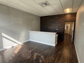 9291 Laguna Springs Dr, Elk Grove, CA à louer Photo intérieure- Image 2 de 4