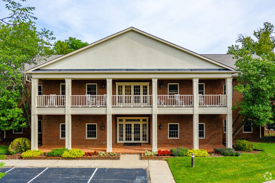 5203 Maryland Way, Brentwood, TN à louer - Photo du bâtiment - Image 3 de 8