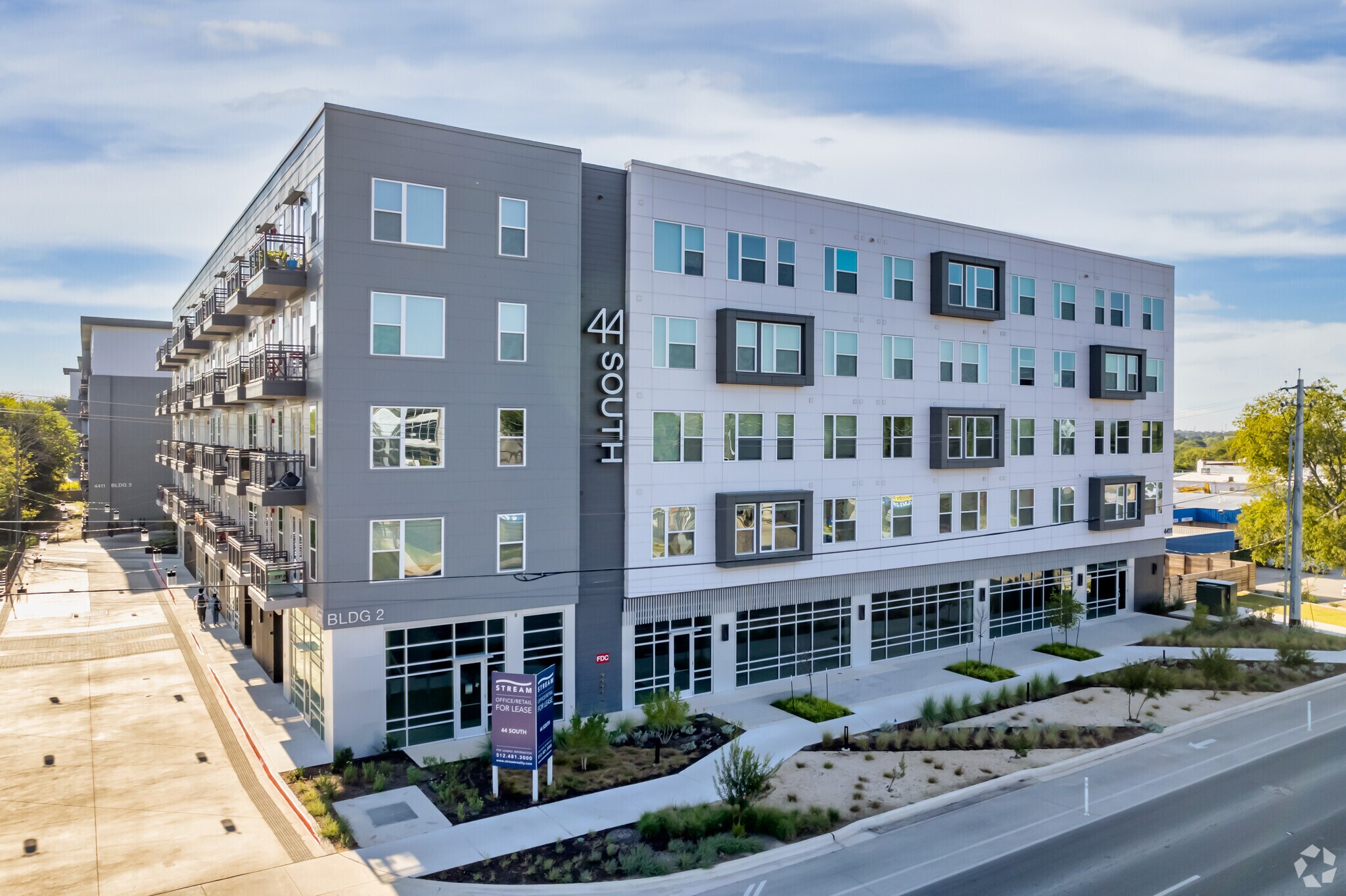 4411 S Congress Ave, Austin, TX à louer Photo du bâtiment- Image 1 de 17