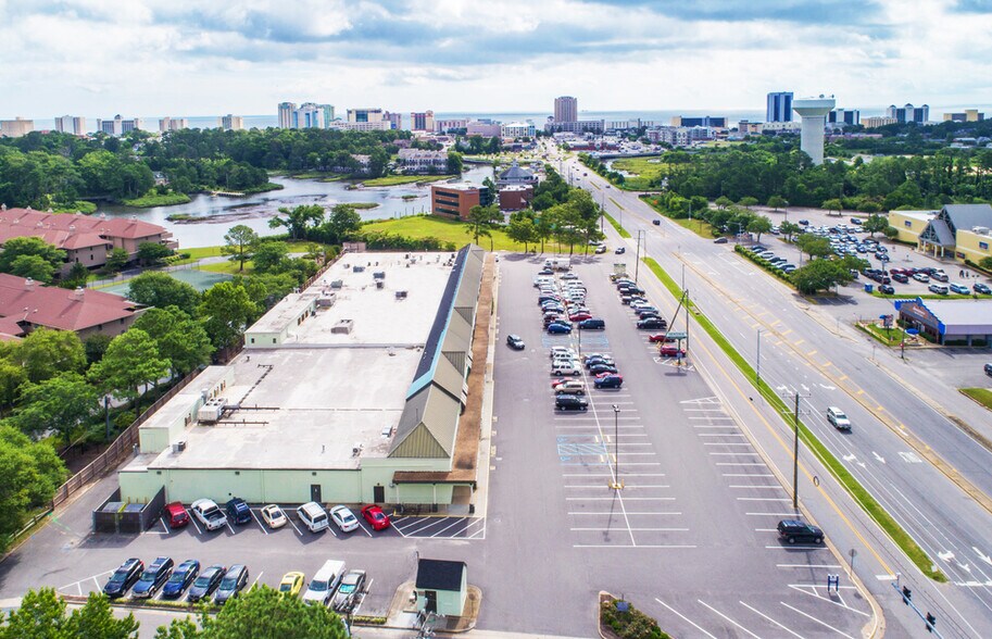 958A-984 Laskin Rd, Virginia Beach, VA à louer - Photo du bâtiment - Image 2 de 3