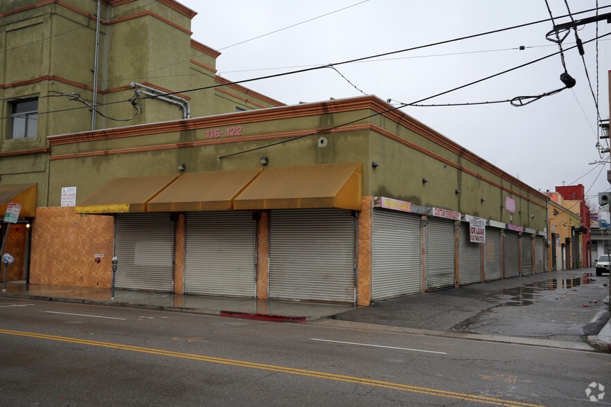 16th and Los Angeles Streets SWC portfolio of 2 properties for sale on LoopNet.ca - Primary Photo - Image 2 of 2