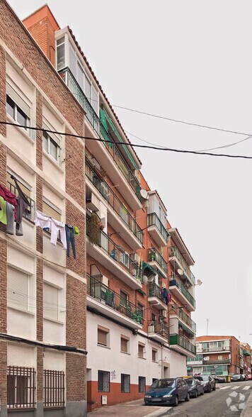 Calle Ramón Esteban, 12, San Sebastián de los Reyes, Madrid à vendre - Photo du bâtiment - Image 2 de 2