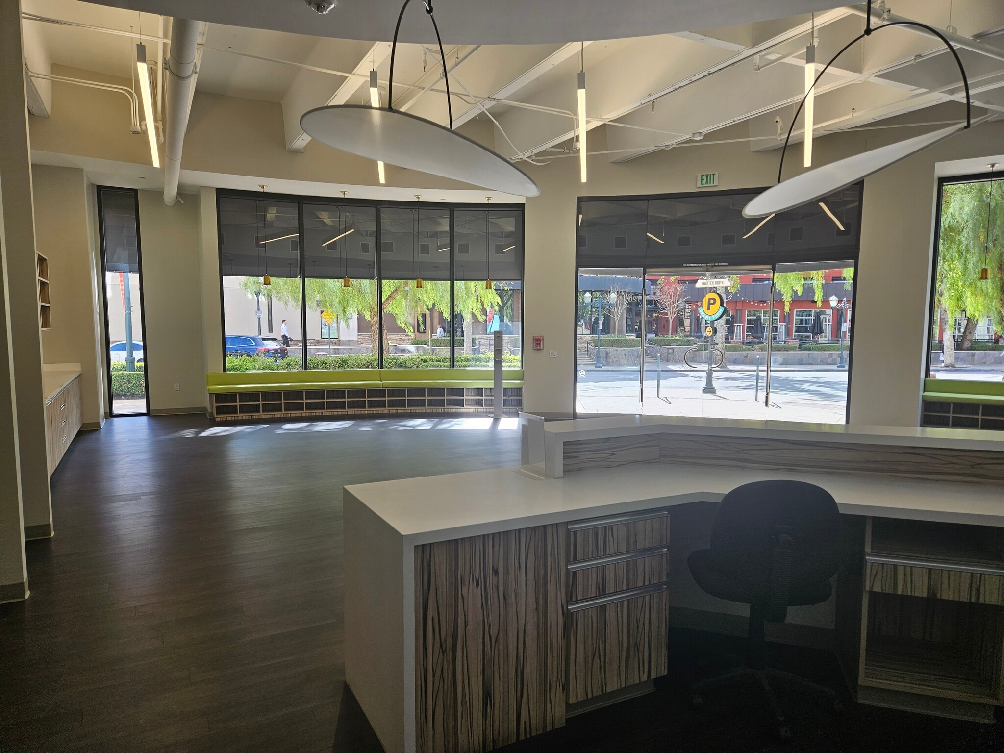 26450 McBean Pky, Valencia, CA for lease Building Photo- Image 1 of 4