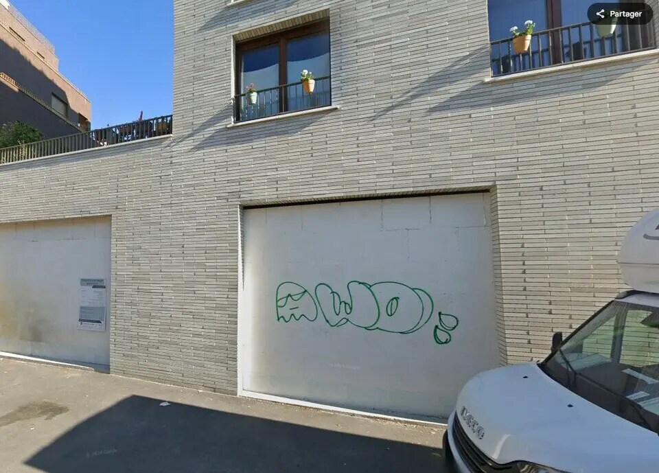 Commerce de détail dans Montreuil à louer Photo du bâtiment- Image 1 de 5