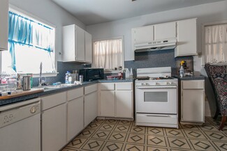 Plus de détails pour 523 Grand Ave, Bacliff, TX - Multi-résidentiel à vendre