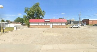 Plus de détails pour 401 W Maple St, Centerville, IA - Commerce de détail à vendre