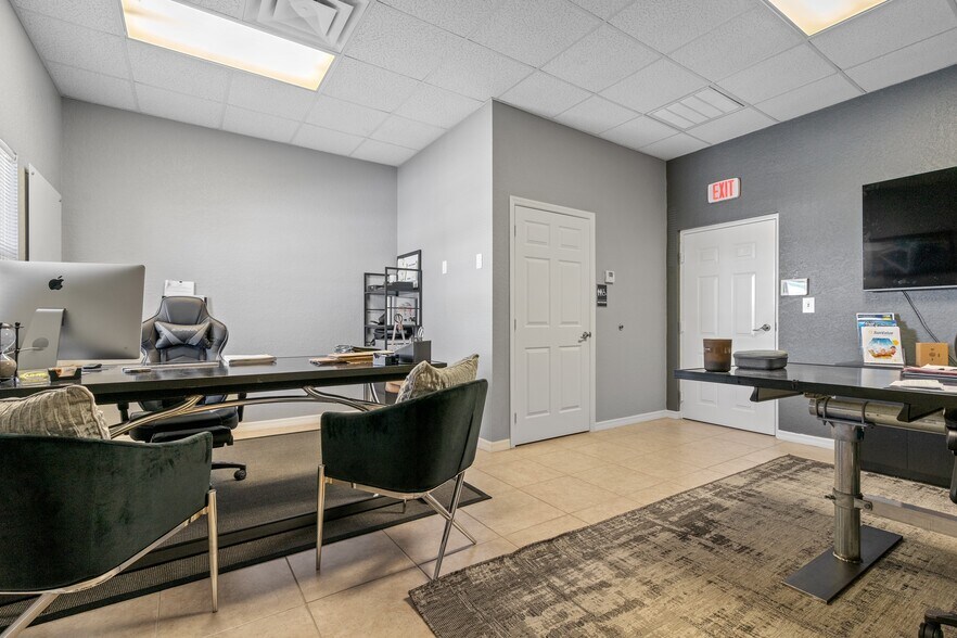 4519 SE 16th Pl, Cape Coral, FL for lease - Interior Photo - Image 3 of 9