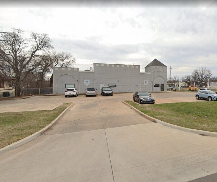 712 SW E Ave, Lawton, OK for sale - Building Photo - Image 2 of 3