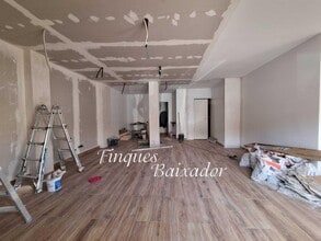 Commerce de détail dans Castelldefels, Barcelona à louer Photo intérieure- Image 1 de 2