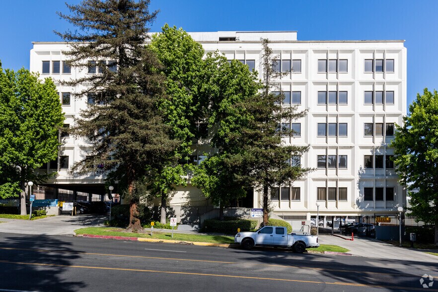 520 S La Fayette Park Pl, Los Angeles, CA à vendre - Photo du bâtiment - Image 3 de 17