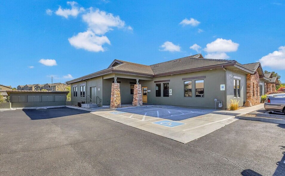 3623 Crossings Dr, Prescott, AZ à vendre - Photo du bâtiment - Image 1 de 10