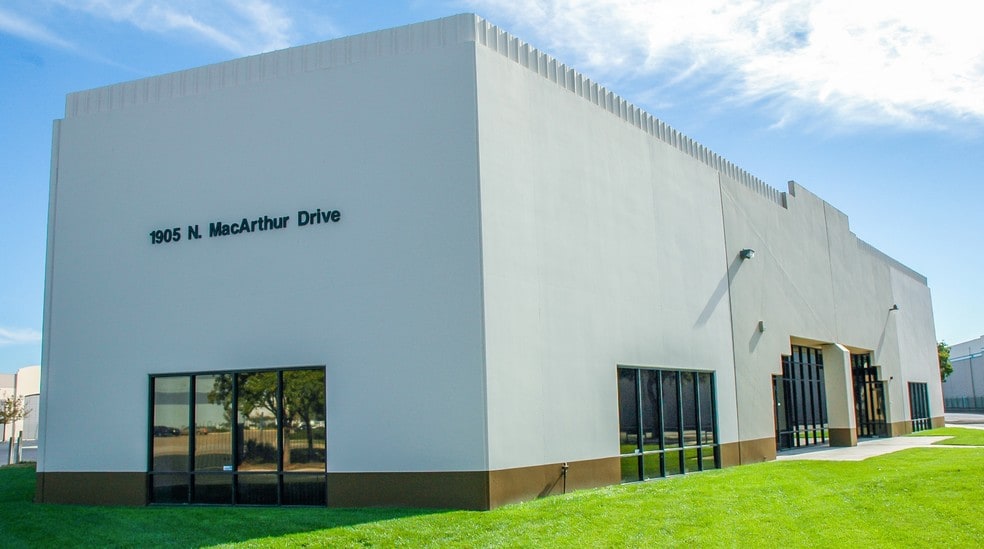 1905 N MacArthur Dr, Tracy, CA for lease - Building Photo - Image 2 of 8