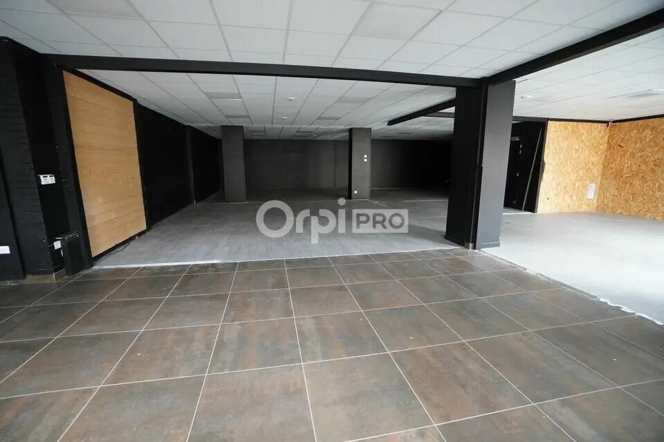 Retail in Dijon for sale Interior Photo- Image 1 of 6