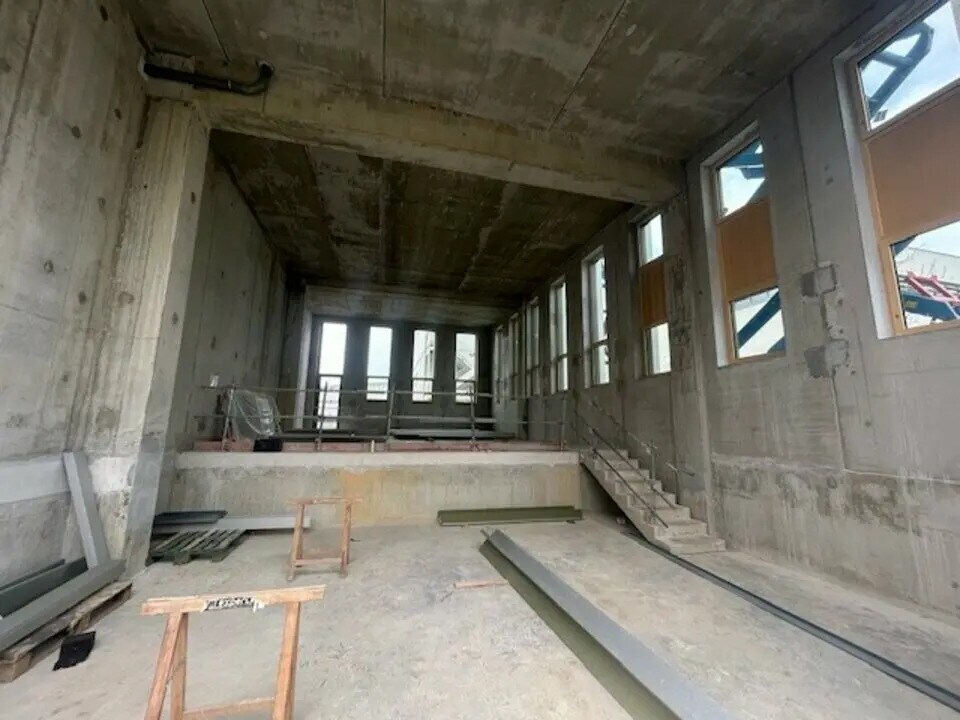 Flex dans Bordeaux à louer Photo de construction- Image 1 de 13