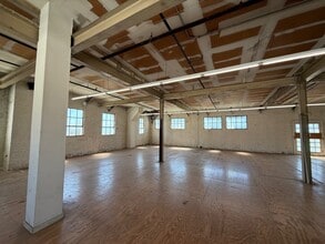 1109-1115 State St, Santa Barbara, CA for lease Building Photo- Image 2 of 16