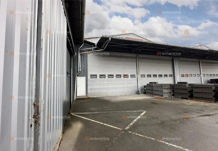 Flex dans Seclin à louer - Photo du bâtiment - Image 3 de 3