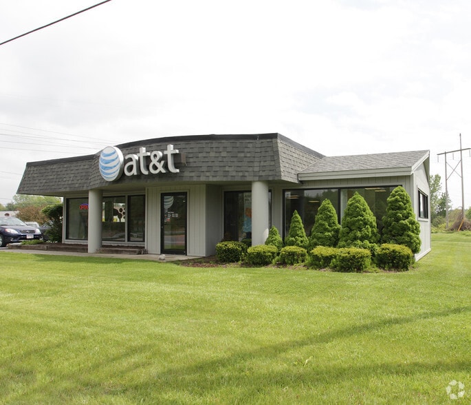 74 Quaker Rd, Queensbury, NY for lease - Building Photo - Image 2 of 2