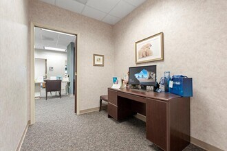 1146 N New Hope Rd, Gastonia, NC for sale Interior Photo- Image 1 of 50