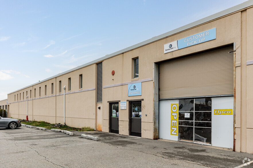 30 Wesley St, South Hackensack, NJ for lease - Building Photo - Image 1 of 6