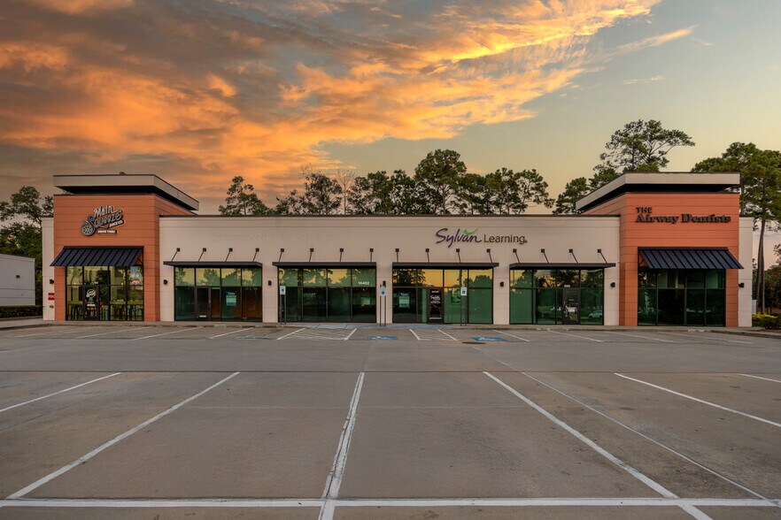 16402 W Lake Houston Pky, Houston, TX à louer - Photo du bâtiment - Image 2 de 4