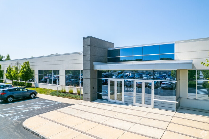 731 Arbor Way, Blue Bell, PA for lease - Building Photo - Image 2 of 7