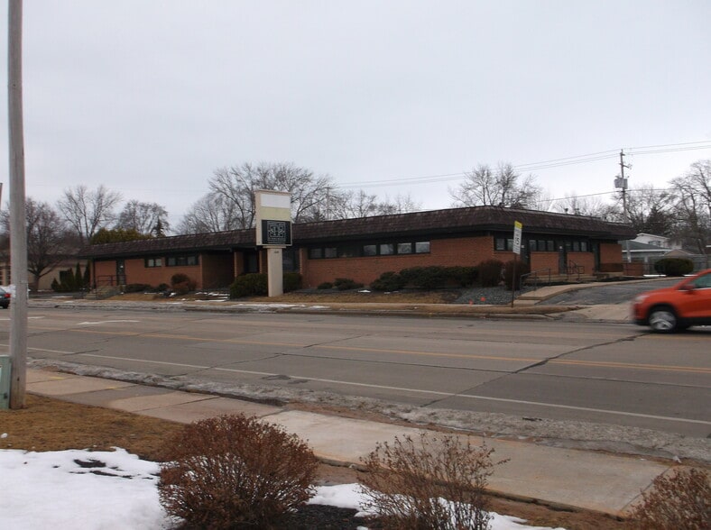 1416 S Commercial St, Neenah, WI à vendre - Photo du bâtiment - Image 1 de 1