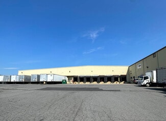 Plus de détails pour 9061-9073 Euclid Ave, Manassas, VA - Industriel à louer