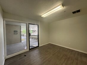 715 E 3900 S, Salt Lake City, UT à louer Photo du bâtiment- Image 2 de 6