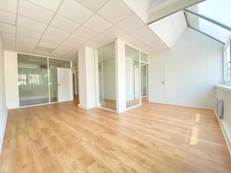 Bureau dans Sèvres à louer - Photo intérieure - Image 2 de 5