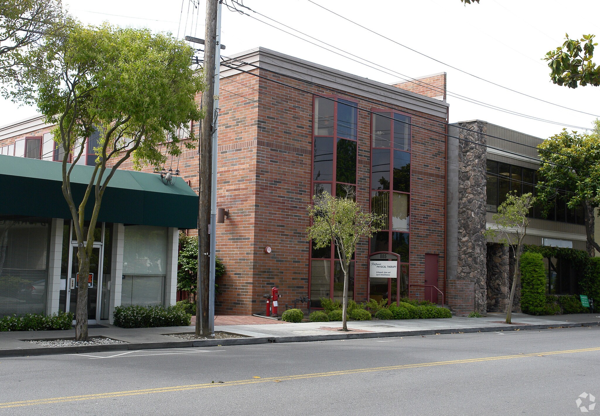 885 Oak Grove Ave, Menlo Park, CA for lease Primary Photo- Image 1 of 6
