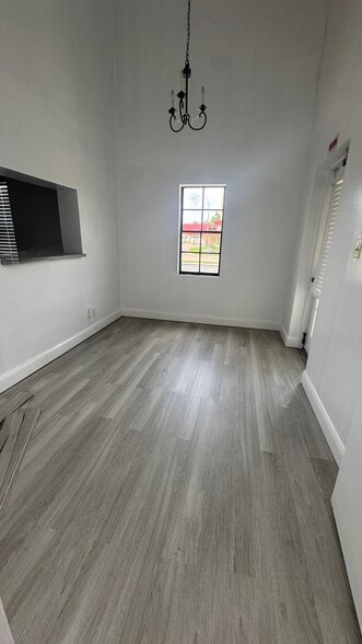 1684 N Belcher Rd, Clearwater, FL for lease - Building Photo - Image 3 of 10
