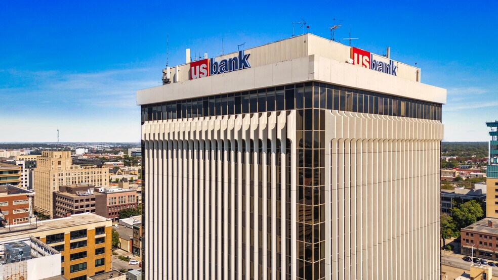 233 S 13th St, Lincoln, NE à vendre - Photo du bâtiment - Image 3 de 22