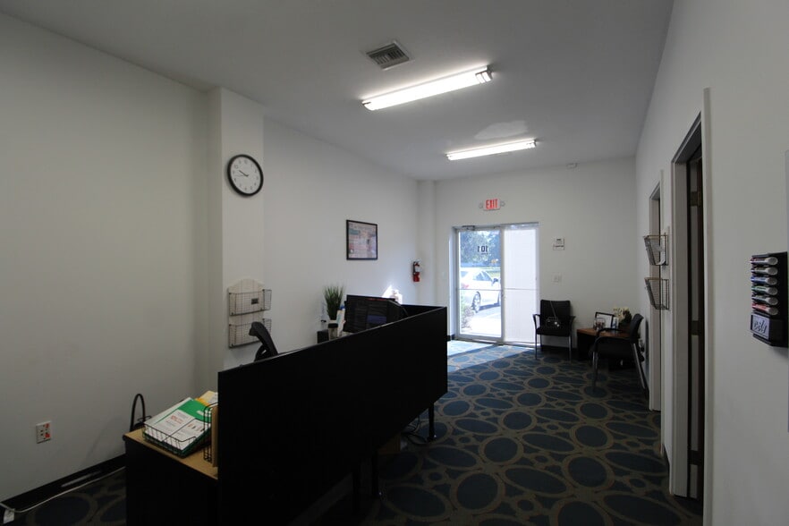 3230 E 59th Dr, Bradenton, FL for lease - Building Photo - Image 2 of 12