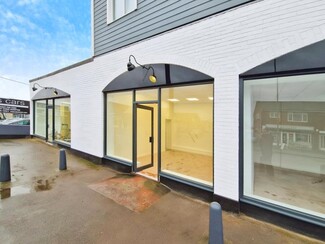 Plus de détails pour 102-104 High St, Canvey Island - Vente au détail à louer