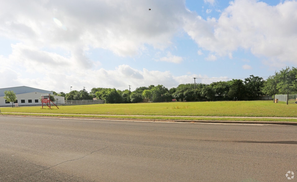 Texas Ave, Round Rock, TX for sale - Building Photo - Image 2 of 5
