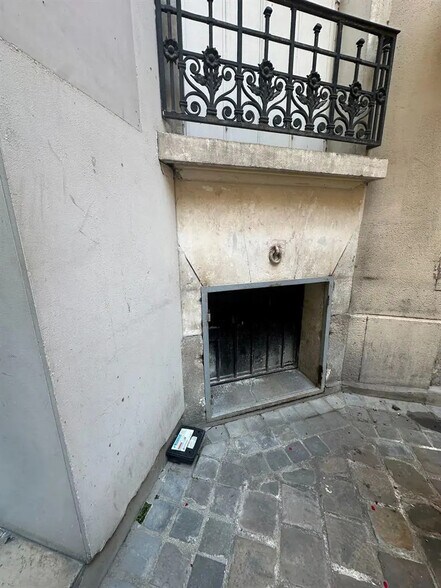 Retail in Paris for sale - Building Photo - Image 2 of 5