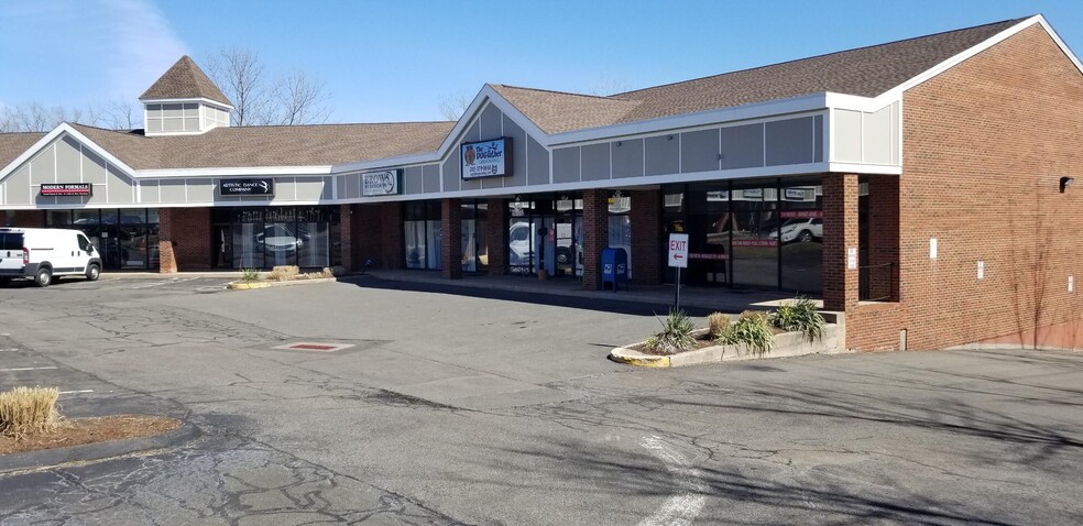 425-477 S Broad St, Meriden, CT for lease - Building Photo - Image 3 of 11