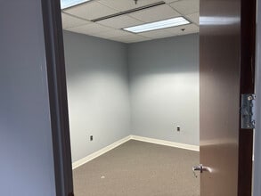 200 Lake Dr E, Cherry Hill, NJ for lease Interior Photo- Image 2 of 15