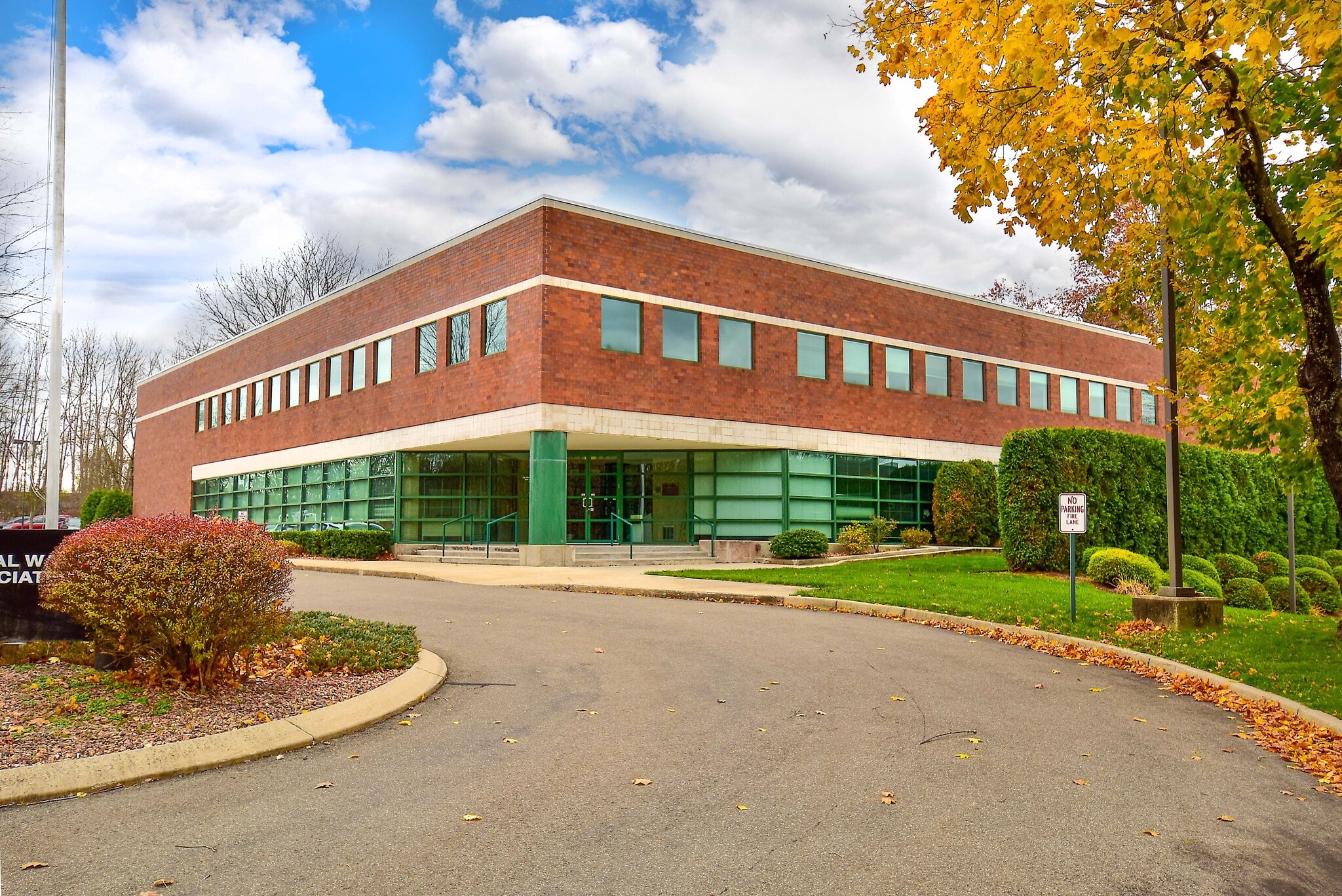 755 Winding Brook Dr, Glastonbury, CT for sale Building Photo- Image 1 of 41