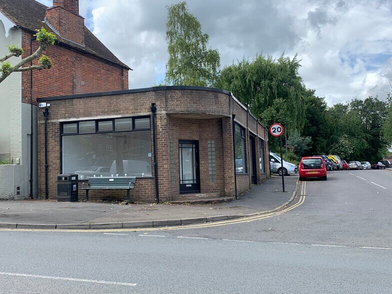 77A High St, Saffron Walden à louer - Photo du bâtiment - Image 3 de 5