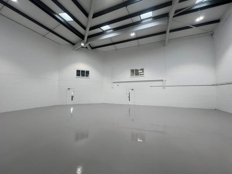 Ashburton Rd W, Manchester for lease - Building Photo - Image 3 of 11