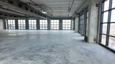 150 E 4th Pl, Sioux Falls, SD à louer Photo intérieure- Image 2 de 4