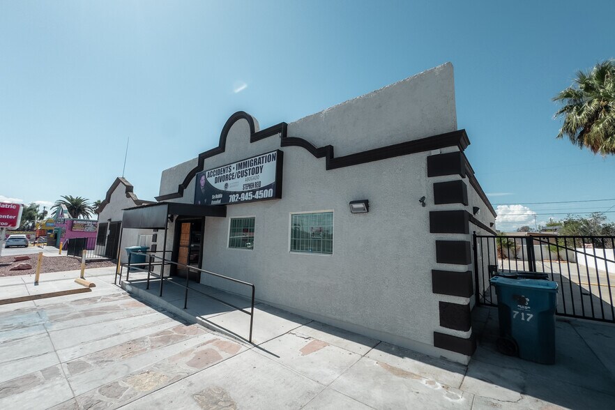 713 N Eastern Ave, Las Vegas, NV à vendre - Photo du bâtiment - Image 3 de 16